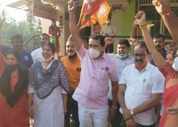 ಬಿಹಾರ ಚುನಾವಣೆ, ರಾಜ್ಯದಲ್ಲಿ ಉಪ ಚುನಾವಣೆಯಲ್ಲಿ ಬಿಜೆಪಿ ಗೆಲುವು | ಪುತ್ತೂರಿನಲ್ಲಿ ಶಾಸಕರ ನೇತೃತ್ವದಲ್ಲಿ ಬಿಜೆಪಿ ಕಛೇರಿ ಮುಂಬಾಗ ಸಂಬ್ರಮಾಚರಣೆ