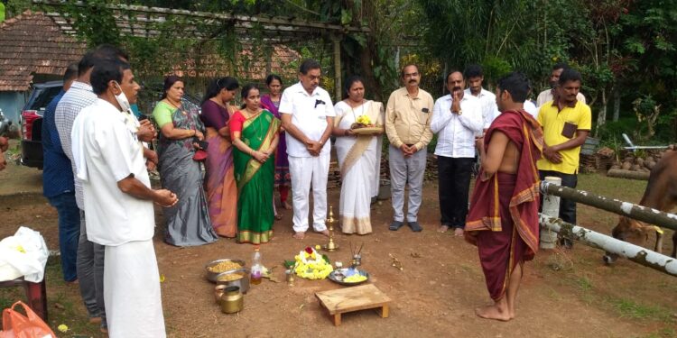 ಪಾಣೆಮಂಗಳೂರು ಬ್ಲಾಕ್ ಮಹಿಳಾ ಕಾಂಗ್ರೆಸ್ ವತಿಯಿಂದ ಗೋಪೂಜಾ ಕಾರ್ಯಕ್ರಮ