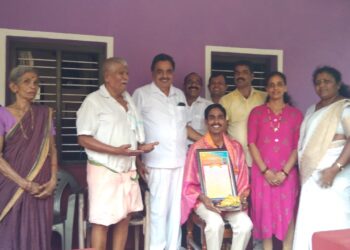 ದಕ್ಷಿಣ ಕನ್ನಡ ಜಿಲ್ಲಾ ಅತ್ಯುತ್ತಮ ಶಿಕ್ಷಕ ಪ್ರಶಸ್ತಿ ಪಡೆದ ಪ್ರಶಾಂತ್ ಅನಂತಾಡಿರವರಿಗೆ ವಲಯ ಕಾಂಗ್ರೆಸ್ ಅನಂತಾಡಿ ವತಿಯಿಂದ ಸನ್ಮಾನ