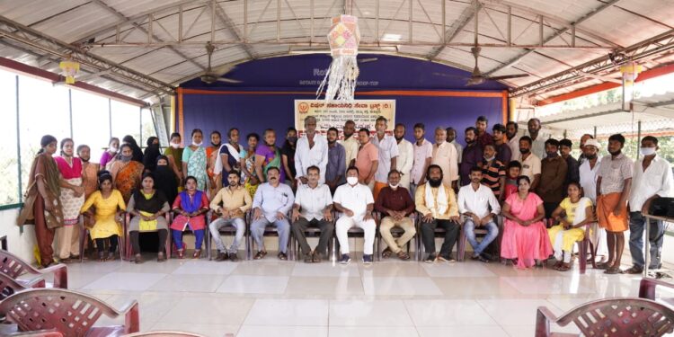 ಪುತ್ತೂರಿನ “ವಿಷನ್ ಸೇವಾ ಟ್ರಸ್ಟ್ ” ನಿಂದ ನವೆಂಬರ್ ತಿಂಗಳ”ಒಳಿತು ಮಾಡು ಮನುಷ್ಯ” ಕಾರ್ಯಕ್ರಮ