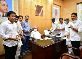 ಮಂಗಳೂರು ಅಂತರಾಷ್ಟ್ರೀಯ ವಿಮಾನ ನಿಲ್ದಾಣಕ್ಕೆ ಕೋಟಿ-ಚೆನ್ನಯ್ಯರ ಹೆಸರು ನಾಮಕರಣ ಮಾಡಬೇಕೆಂದು ಒತ್ತಾಯಿಸಿ ಮುಖ್ಯಮಂತ್ರಿಗೆ ಮನವಿ