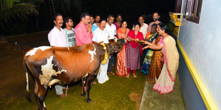 ಗೋ ಸಂರಕ್ಷಣಾ ಕುರಿತಾದ ಯೋಜನೆಯ ಸಂಭ್ರಮಕ್ಕೆ ಗೋ ಪೂಜಾ ವಿಶೇಷ ಕಾರ್ಯಕ್ರಮ