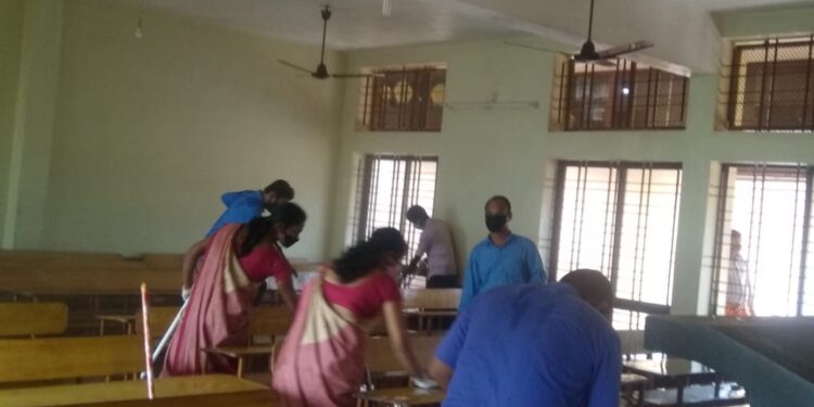 ಆಫ್‌ಲೈನ್ ತರಗತಿ ನಡೆಸಲು ಸಿದ್ದತೆಯನ್ನು ಪೂರ್ಣಗೊಳಿಸಿದ ವಿವೇಕಾನಂದ ಪಿಯು ಕಾಲೇಜು