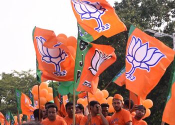 ಮುಂಡೂರು ಗ್ರಾ.ಪಂ ಚುನಾವಣಾ ಕಣದಲ್ಲಿ ಗೆಲುವಿನ ನಗೆ ಬೀರಿದ ವಿಜಯಿ ಅಭ್ಯರ್ಥಿಗಳಿಗೆ ನೇಸರ ಕಂಪದಲ್ಲಿ ಅಭಿನಂದನಾ ಸಮಾರಂಭ :; ವಿಜಯೋತ್ಸವ