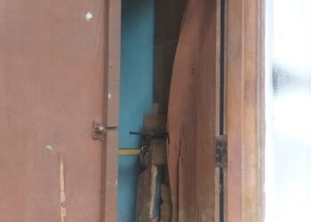 ಕೆಮ್ಮಾಯಿ ಶ್ರೀ ಮಹಾವಿಷ್ಣುಮೂರ್ತಿ ದೇವಸ್ಥಾನ ಸೇರಿದಂತೆ ಪರಿಸರದ 4 ಅಂಗಡಿಗಳಿಂದ ಕಳ್ಳತನ