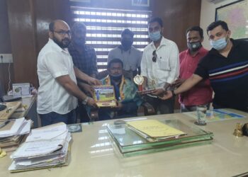 ಸಿಟಿ ಸ್ಪೋಟ್ಸ್ & ಆರ್ಟ್ಸ್ ಕ್ಲಬ್ ಪುತ್ತೂರು ಹಾಗೂ ಕ್ಲಾಸಿಕ್ ಫ್ರೆಂಡ್ಸ್ ಸೌದಿ ಅರೇಬಿಯಾ ವತಿಯಿಂದ ಡಾ. ಯತೀಶ್ ಉಳ್ಳಾಲ್ ರವರಿಗೆ ಅಭಿನಂದನೆ :; ಸನ್ಮಾನ