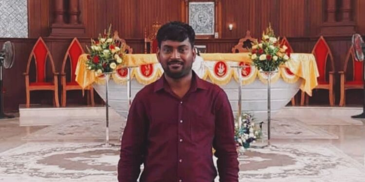 ಕಡಬದ ಕುಂತೂರು ಪದವು ಬಳಿ ಕಾರು-ಜೀಪು ಅಪಘಾತ :; ಪುತ್ತೂರಿನಲ್ಲಿ ಅಲ್ಯೂಮಿನಿಯಂ ಫ್ಯಾಬ್ರಿಕೇಶನ್ ಅಂಗಡಿ ನಡೆಸುತ್ತಿದ್ದ ನವೀನ್ ಮಾರ್ಟಿಸ್ ಮೃತ್ಯು ; ನಾಲ್ವರ ಸ್ಥಿತಿ ಗಂಭೀರ