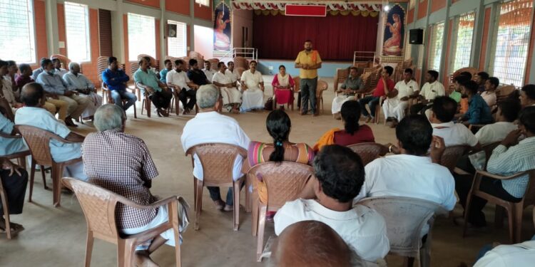 ಮುಂಡೂರು ಶ್ರೀ ಮೃತ್ಯುಂಜೇಶ್ವರ ದೇವಸ್ಥಾನ ಉತ್ಸವ ಸಮಿತಿ ರಚನೆ : ಅಧ್ಯಕ್ಷ ರಾಗಿ ಗ್ರಾಮಕರಣಿಕೆ ತುಳಸಿ. ಗೌರವ  ಸಲಹೆಗಾರರಾಗಿ ಅಶೋಕ್ ಪುತ್ತಿಲ ಹಾಗು ನಳಿನಿ ಲೋಕಪ್ಪ ಆಯ್ಕೆ