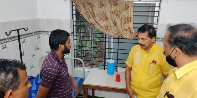 ಉಪ್ಪಿನಂಗಡಿ ಹಿಂದು ಕಾರ್ಯಕರ್ತನ ಮೇಲೆ ಹಲ್ಲೆ ಪ್ರಕರಣ :; ಆರೋಪಿಗಳ ವಿರುದ್ದ ಕಠಿಣ ಕ್ರಮ ಕೈಗೊಳ್ಳಲು ಸಂಜೀವ ಮಠoದೂರು ಸೂಚನೆ