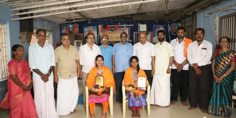 ಸೇನೆಗೆ ಆಯ್ಕೆಯಾದ ಪುತ್ತೂರಿನ ಬಲ್ನಾಡ್ ಗ್ರಾಮದ ರಮ್ಯಾ ಹಾಗೂ ಕಬಡ್ಡಿ ಸಾಧಕಿ ವಿನುಶ್ರೀ ಅವರಿಗೆ ವಿಶ್ವ ಹಿಂದೂ ಪರಿಷತ್ ಬಜರಂಗದಳ ಪುತ್ತೂರು ವತಿಯಿಂದ ಸನ್ಮಾನ