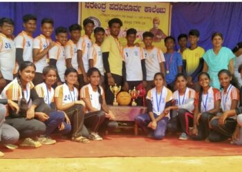 ತ್ರೋಬಾಲ್ ಪಂದ್ಯಾಟ: ವಿವೇಕಾನಂದ ಪದವಿಪೂರ್ವ ಕಾಲೇಜಿನ ಬಾಲಕರ ತಂಡ ಪ್ರಥಮ ಮತ್ತು ಬಾಲಕಿಯರ ತಂಡ ದ್ವಿತೀಯ ಸ್ಥಾನ