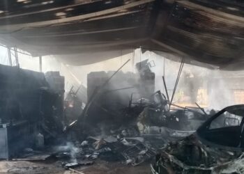 ವಿಟ್ಲ: ಗ್ಯಾರೇಜ್ ನಲ್ಲಿ ಅಗ್ನಿ ಅವಘಡ – ಗ್ಯಾರೇಜ್ ಸಂಪೂರ್ಣ ಬೆಂಕಿಗಾಹುತಿ