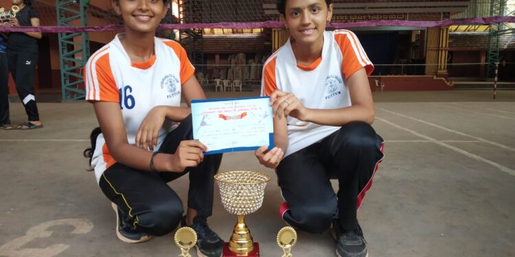 ಟೆನ್ನಿಕಾಯಿಟ್ ಸ್ಫರ್ಧೆ: ವಿವೇಕಾನಂದ ಪ.ಪೂ ಕಾಲೇಜಿನ ಅನನ್ಯ ಭಟ್ ಮತ್ತು ಎಂ. ಎಸ್ ದೀಪಾಲಿ ರಾಜ್ಯ ಮಟ್ಟಕ್ಕೆ ಆಯ್ಕೆ