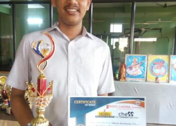 ಓಪನ್ ರಾಪಿಡ್ ಚೆಸ್ ಪಂದ್ಯಾಟ: ವಿವೇಕಾನಂದ ಪದವಿಪೂರ್ವ ಕಾಲೇಜಿನ ಸಾತ್ವಿಕ್ ಶಿವಾನಂದ ಗೆ ದಕ್ಷಿಣ ಕನ್ನಡ ಜಿಲ್ಲಾ ಬೆಸ್ಟ್ ಪ್ಲೇಯರ್ ಅವಾರ್ಡ್