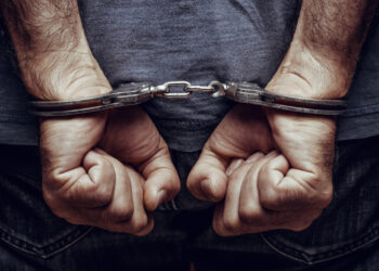 ನಕಲಿ ನೋಟುಗಳನ್ನು ಬಳಸಿ ಅಂತರಾಜ್ಯ ಡ್ರಗ್ಸ್‌ ಪೆಡ್ಲರ್‌ಗಳನ್ನು ಬಂಧಿಸಿದ ಪೊಲೀಸರು