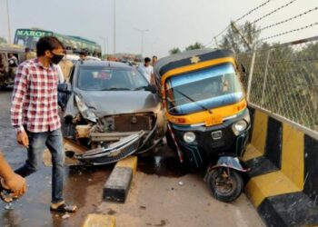 ಮಂಗಳೂರು: ಕಾರು – ಆಟೋ ರಿಕ್ಷಾ ಡಿಕ್ಕಿ : ಆಟೋ ಚಾಲಕ ದಾರುಣ ಸಾವು