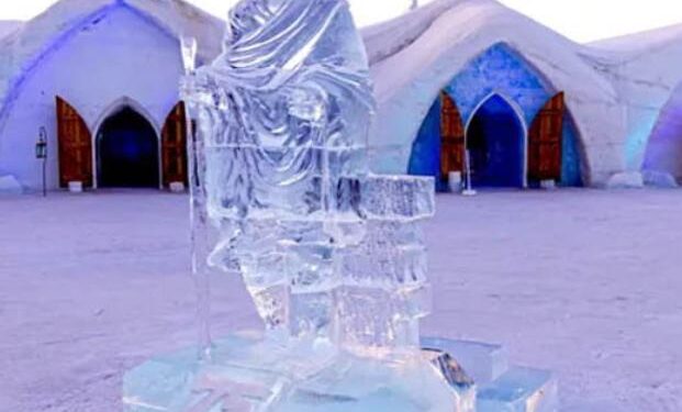 ಕೆನಡಾದಲ್ಲಿ ನಿರ್ಮಾಣವಾಯಿತು “ರಾಷ್ಟ್ರಪಿತನ ಮಂಜಿನ ಪ್ರತಿಮೆ”