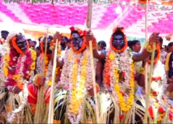 ಸುಳ್ಯ: ಶ್ರೀ ಆದಿಬ್ರಹ್ಮ ಮೊಗೇರ್ಕಳ ದೈವಸ್ಥಾನದ ‘ಕೊರಗಜ್ಜನ ನೇಮೋತ್ಸವ’ದಲ್ಲಿ ಜರುಗಿತೇ ಪವಾಡ..? : ಹನ್ನೆರಡು ದೈವದ ಬದಲು ಕಾಣಿಸಿಕೊಂಡಿತು ಹದಿಮೂರು ದೈವಗಳು