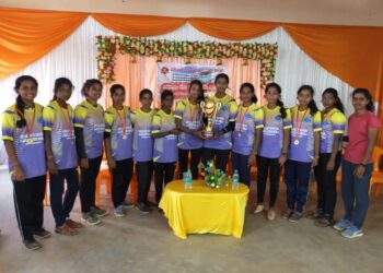 ಜಿಲ್ಲಾ ಮಟ್ಟದ ತ್ರೋಬಾಲ್ ಪಂದ್ಯಾಟ: ವಿವೇಕಾನಂದ ಪದವಿಪೂರ್ವ ಕಾಲೇಜಿನ ವಿದ್ಯಾರ್ಥಿಗಳು ಪ್ರತಿನಿಧಿಸಿದ ತಂಡ ಪ್ರಥಮ ಸ್ಥಾನ