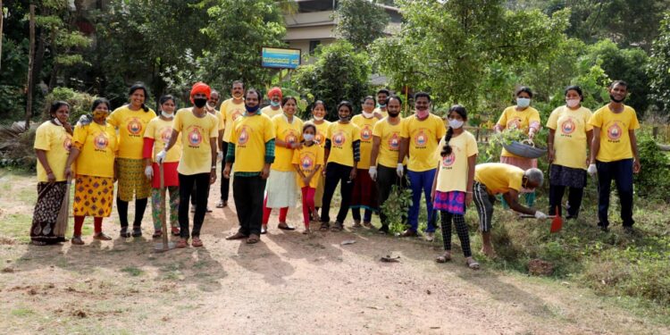 ಪುತ್ತೂರು ಶ್ರೀ ಮಹಾಲಿಂಗೇಶ್ವರ ದೇವಳದ ಗದ್ದೆ ಸ್ವಚ್ಚತಾ ಕಾರ್ಯ