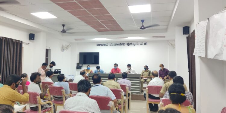 ಕೊರೊನಾ ಎರಡನೇ ಅಲೆ : ತುರ್ತು ನಿರ್ವಹಣಾ ತಂಡ ಹಾಗೂ ತಾಲೂಕಿನ ಪ್ರತಿಷ್ಠಿತ ಖಾಸಗಿ ಆಸ್ಪತ್ರೆಗಳ ಜೊತೆ ಶಾಸಕರ ಸಭೆ