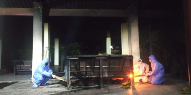 ಪುತ್ತೂರು ಮೂಲದ ವ್ಯಕ್ತಿ ಕೋವಿಡ್ ನಿಂದಾಗಿ ಬೆಂಗಳೂರಿನಲ್ಲಿ ಮೃತ್ಯು : ಶಾಸಕರ ವಾರ್ ರೂಮ್ ಮೂಲಕ ಅಂತ್ಯಕ್ರಿಯೆ