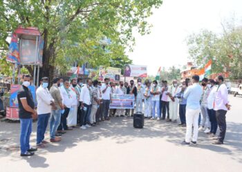 ಯುವ ಕಾಂಗ್ರೆಸ್ ವತಿಯಿಂದ ಕೋವಿಡ್-19 ಜಾಗೃತಿ ಕಾರ್ಯಕ್ರಮ : ನಗರದಾದ್ಯಂತ ಮಾಸ್ಕ್ ವಿತರಣೆ
