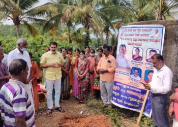 ಕಬಕ ಗ್ರಾಮದಲ್ಲಿ  ಜಲ ಜೀವನ್ ಮಿಷನ್ ಯೋಜನೆಯ ಕಾಮಗಾರಿಗೆ ಶಾಸಕ ಸಂಜೀವ ಮಠಂದೂರುರವರಿಂದ ಶಿಲಾನ್ಯಾಸ