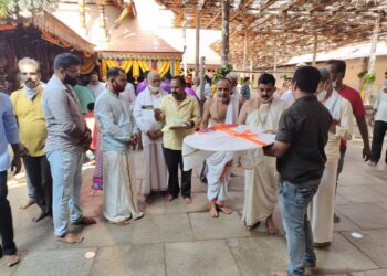 ಪುತ್ತೂರು ಶ್ರೀ ಮಹಾಲಿಂಗೇಶ್ವರ ದೇವರ “ಭಕ್ತಿ ಸುಪ್ರಭಾತ” ಭಕ್ತಿ ಪ್ರಧಾನ ಆಲ್ಬಮ್ ಸಾಂಗ್ ಬಿಡುಗಡೆ