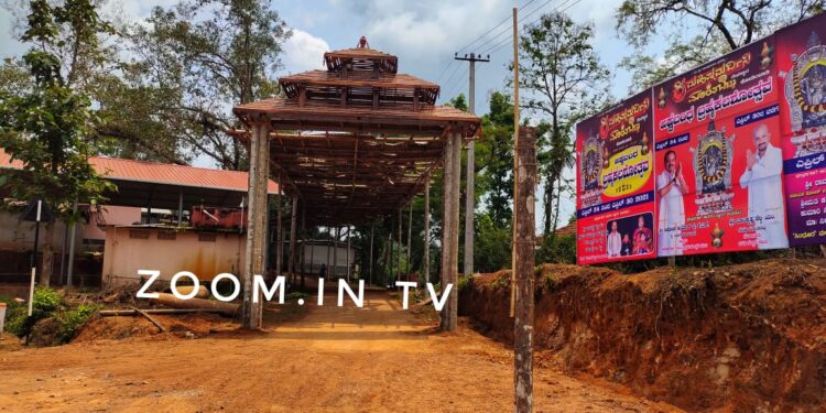 ಪುತ್ತೂರು : ಕೋವಿಡ್-19 ಕಾರಣದಿಂದಾಗಿ ಎ.24-30ರವರೆಗೆ ನಡೆಯಬೇಕಿದ್ದ ಮಠಂತಬೆಟ್ಟು ಶ್ರೀ ಮಹಿಷಮರ್ದಿನಿ ದೇವಸ್ಥಾನದ ಬ್ರಹ್ಮಕಲಶೋತ್ಸವ ಮೂಂದೂಡಿಕೆ – ಅಶೋಕ್ ಕುಮಾರ್ ರೈ