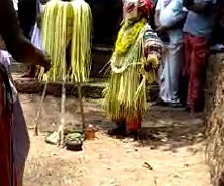 ಮುಳಿಯ ಮೆಚ್ಚಿ ನೇಮೋತ್ಸವದಲ್ಲಿ ಎಲ್ಲರ ಕಣ್ಮನ ಸೆಳೆದ ಬಂಟ ದೈವದ ಪಾತ್ರಿ ಜೀವಿತ್