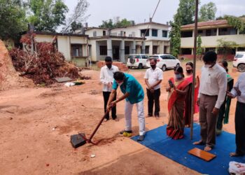 ನರಿಮೊಗರು ಐಟಿಐ ಉನ್ನತೀಕರಿಸಿದ ಕಟ್ಟಡ ಕಾಮಗಾರಿಗೆ ಶಾಸಕ ಸಂಜೀವ ಮಠಂದೂರು ರವರಿಂದ ಶಿಲಾನ್ಯಾಸ