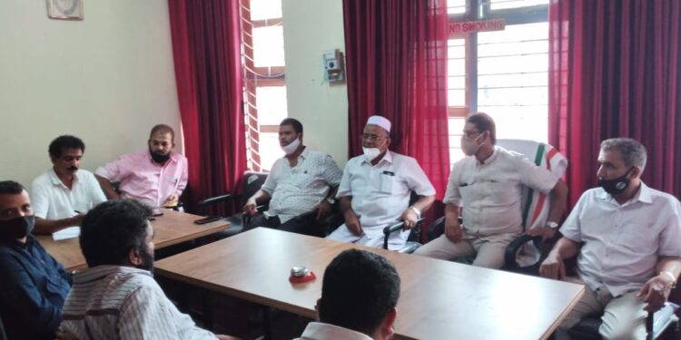 ಮಸ್ಜಿದ್ ಹಾಲ್ ಮತ್ತು ಮದ್ರಸಗಳನ್ನು ಅಗತ್ಯವಿದ್ದಲ್ಲಿ ಕೋವಿಡ್ ಚಿಕಿತ್ಸಾ ಕೇಂದ್ರಗಳನ್ನಾಗಿ ಮಾರ್ಪಡಿಸಲು ಮುಸ್ಲಿಂ ಜಮಾಅತ್ ಒಕ್ಕೂಟ ತೀರ್ಮಾನ : ಕೋವಿಡ್ ಲಸಿಕೆಯನ್ನು ಪಡಕೊಳ್ಳಲು ಹಾಗೂ ಸರಕಾರದ ಮಾರ್ಗಸೂಚಿಯನ್ನು ಕಟ್ಟುನಿಟ್ಟಾಗಿ ಪಾಲಿಸಲು ಆಗ್ರಹ