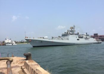 ಬಹ್ರೇನ್ ನಿಂದ ಭಾರತೀಯ ಸೇನಾ ಹಡಗು ಮೂಲಕ ಕಡಲನಗರಿಗೆ ಬಂದು ತಲುಪಿದ 40 ಮೆಟ್ರಿಕ್ ಟನ್ ಆಮ್ಲಜನಕ