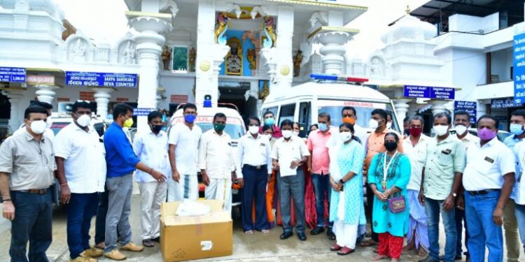 ಸುಬ್ರಹ್ಮಣ್ಯ : ಸಚಿವ ಅಂಗಾರ ಭೇಟಿ; ದೇವಸ್ಥಾನದ ವತಿಯಿಂದ ಮೂರು ಅಂಬ್ಯುಲೆನ್ಸ್ ಗಳ ಲೋಕಾರ್ಪಣೆ