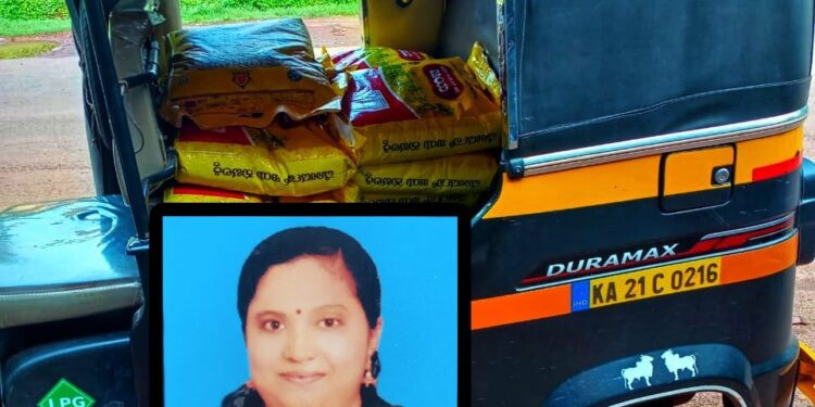 ಮಾದರಿಯಾದ ಗ್ರಾ.ಪಂ. ಸದಸ್ಯೆ : ತನ್ನ ವಾರ್ಡ್ ನ  50ಕ್ಕೂ ಹೆಚ್ಚು ಮನೆಗಳಿಗೆ ಉಚಿತ ದಿನಸಿ ಸಾಮಗ್ರಿಗಳ ಪೂರೈಕೆ