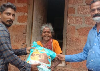 ಶಾಂತಿನಗರ: ಜೋನ್ ಕನ್ಯೂಟ್ ರವರಿಂದ ಆಹಾರ ಸಾಮಾಗ್ರಿ ವಿತರಣೆ