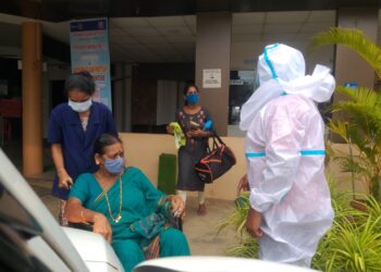 ಮುಂಡೂರು : ನಡುಬೈಲು ನಿವಾಸಿಗೆ ಕೊರೊನಾ ಸೋಂಕು ದೃಢ; ಆಸ್ಪತ್ರೆಗೆ ಸೇರಿಸುವಲ್ಲಿ ಸಹಕರಿಸಿ ಮಾನವೀಯತೆ ಮೆರೆದ ಜನ ಸೇವಕರು