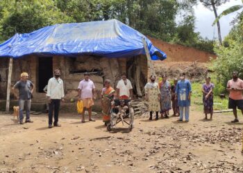 ಮುಂಡೂರು : ಗ್ರಾಮಕರಣಿರಿಂದ ಪ್ರಾಕೃತಿಕ ವಿಕೋಪದಿಂದ ಹಾನಿಗೊಳಗಾದ ಮನೆಯ ದುರಸ್ಥಿ