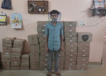 ಮಂಗಳೂರಿನ ನಿಸರ್ಗ ಬಾರ್ ಅಂಡ್ ರೆಸ್ಟೋರೆಂಟ್ ದಾಳಿ : ಅಕ್ರಮವಾಗಿ ಸಂಗ್ರಹಿಸಿದ್ದ ಭಾರೀ ಪ್ರಮಾಣದ ಮದ್ಯ ಪತ್ತೆ