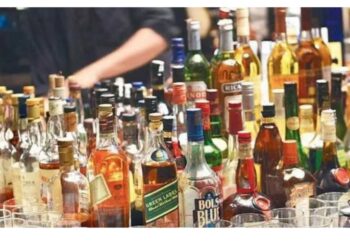 ಕೋವಿಡ್ ನಿಯಮ ಉಲ್ಲಂಘನೆ : ಪುತ್ತೂರಿನ ಮೂರು ವೈನ್  ಶಾಪ್ ಗಳ ಮಾಲಕರ ವಿರುದ್ಧ ಪ್ರಕರಣ ದಾಖಲು