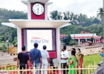 ಮಂಜಲ್ಪಡ್ಪು :ಡಿಜಿಟಲ್ ಜಾಹೀರಾತು ಫಲಕ, ಕ್ಲಾಕ್ ಟವರ್, ಹೈ ಮಾಸ್ಟ್ ಲೈಟ್ ಉದ್ಘಾಟನೆ; ನಗರಸಭೆಯ ವಿಚಾರಗಳು, ಕೋವಿಡ್  ಸಂಬಂಧಿಸಿದ ಮಾಹಿತಿಗಳು ಇಲ್ಲಿ ದೊರಕಲಿದೆ, ವ್ಯಾಪಾರಸ್ಥರು ಜಾಹೀರಾತು ನೀಡಬಹುದಾಗಿದೆ – ಸಂಜೀವ ಮಠಂದೂರು