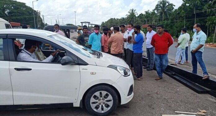 ಬಂಟ್ವಾಳ : ಬ್ರಹ್ಮರಕೂಟ್ಲು ಟೋಲ್ ಗೇಟ್ ಬಳಿ ಮತ್ತೆ ಡಿವೈಡರ್ ಅಳವಡಿಕೆಗೆ ಪ್ರಕ್ರಿಯೆಗೆ ಸಾರ್ವಜನಿಕರಿಂದ ವಿರೋಧ