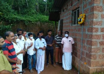 ವಿಶ್ವ ಹಿಂದೂ ಪರಿಷದ್ ಬಜರಂಗದಳ ಕಡಬ ಪ್ರಖಂಡ ವತಿಯಿಂದ ಮೂಲ ಸೌಕರ್ಯ ವಂಚಿತ  ಮನೆಗೆ ವಿದ್ಯುತ್ ಸಂಪರ್ಕ