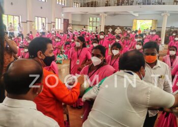 ಪುತ್ತೂರು : ಆಶಾಕಾರ್ಯಕರ್ತೆಯರಿಗೆ ಸಹಜ್ ರೈ ಬಳಜ್ಜ ನೇತೃತ್ವದ ‘ವಿಜಯ ಸಾಮ್ರಾಟ್’ ತಂಡದಿಂದ ಅಗತ್ಯ ಸಾಮಾಗ್ರಿಗಳ ಕಿಟ್ ವಿತರಣೆ