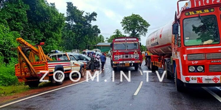 ನೆಲ್ಯಾಡಿ : ಗ್ಯಾಸ್ ಟ್ಯಾಂಕರ್ ಮತ್ತು ಕಾರ್ ನಡುವೆ ಅಪಘಾತ