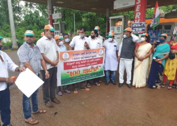 ತೈಲ ಬೆಲೆ ಏರಿಸಿ ಬಡವರ ಹೊಟ್ಟೆಗೆ ಹೊಡೆಯುತ್ತಿರುವ ಬಿಜೆಪಿ – ಯಂ.ಬಿ ವಿಶ್ವನಾಥ ರೈ