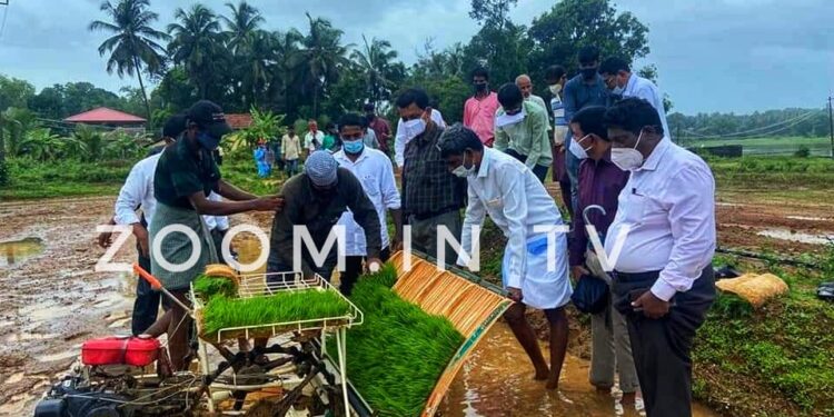 ಹಡಿಲು ಭೂಮಿಯನ್ನು ಕೃಷಿ ಭೂಮಿಯನ್ನಾಗಿ ಪರಿವರ್ತಿಸುವ ಕಾರ್ಯಕ್ಕೆ ಚಾಲನೆ ನೀಡಿದ ಸಚಿವ ‘ಕೋಟ ಶ್ರೀನಿವಾಸ ಪೂಜಾರಿ’