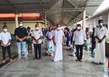 ಕೋಡಿಂಬಾಡಿ: ಅಶೋಕ್ ಕುಮಾರ್ ರೈ ನೇತೃತ್ವದಲ್ಲಿ   ಕೃಷ್ಣಗಿರಿ ಕಾಲೊನಿಯ ಐವತ್ತು ಬಡಕುಟುಂಬಗಳಿಗೆ ಅಗತ್ಯ ಸಾಮಾಗ್ರಿಗಳ ಕಿಟ್ ವಿತರಣೆ