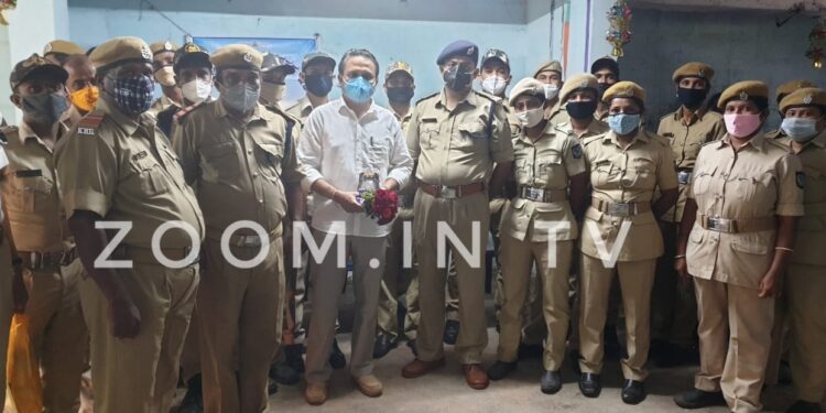 ಪುತ್ತೂರು : ತಾಲೂಕು ಸರಕಾರಿ ಆಸ್ಪತ್ರೆ ಆರೋಗ್ಯ ರಕ್ಷಾ ಸಮಿತಿ ಸದಸ್ಯ ಡಾ.ಕೆ.ಪ್ರಸನ್ನ  ಗೃಹ ರಕ್ಷಕ ದಳದ ಕಚೇರಿಗೆ ಭೇಟಿ